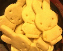 Load image into Gallery viewer, 2Pcs/ Set Cute Rabbit Kitty Cat Bear Cartoon Sugarcraft Cake Mold Fondant Cookie Cutter Decoration Baking Tools