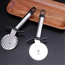 Load image into Gallery viewer, 4 Patterns Stainless Steel Pizza Cutter Double Roller Pizza Knife Cutter Pastry Pasta Dough Crimper Kitchen Pizza Tools